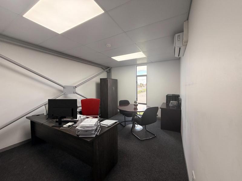 To Let Commercial Property for Rent in Fairview Eastern Cape